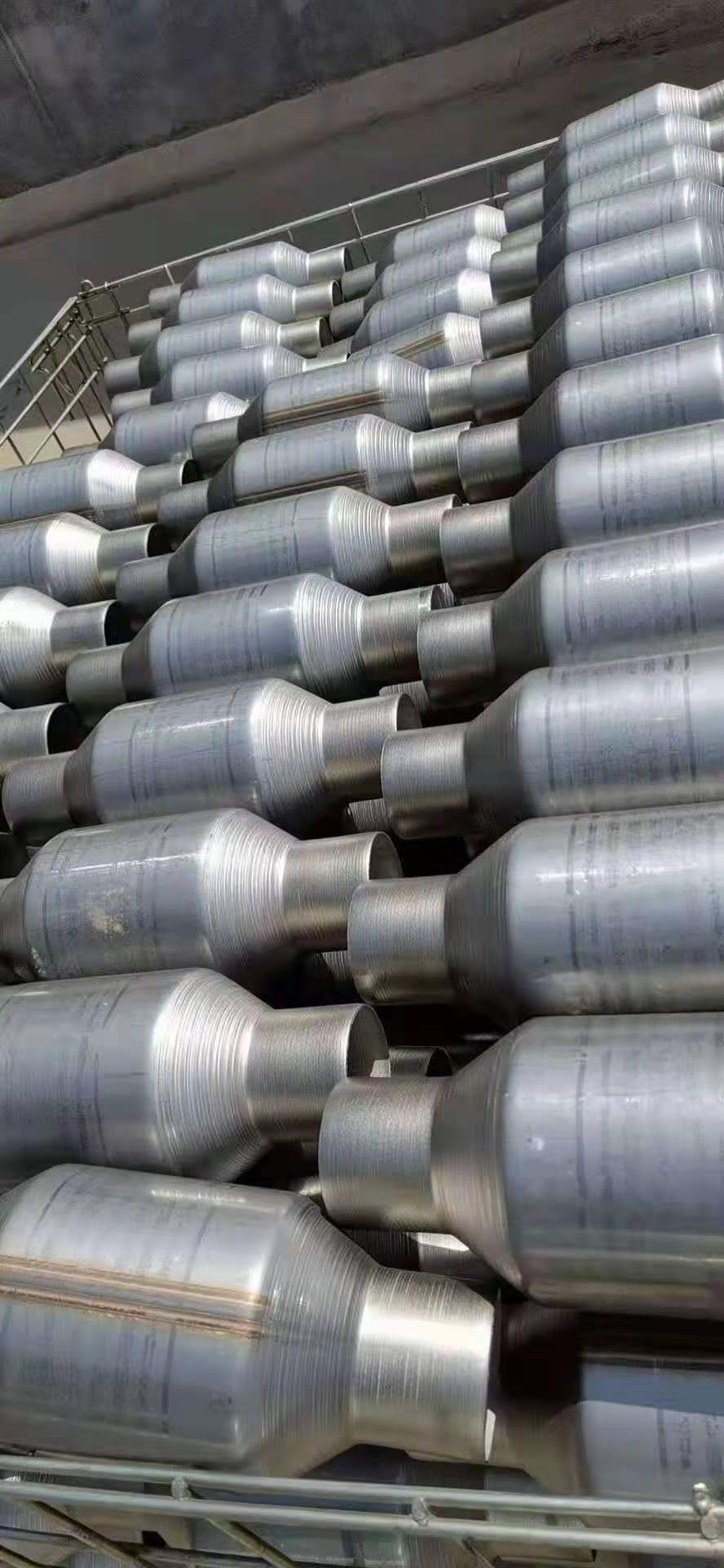What signs indicate that the exhaust system is not functioning well