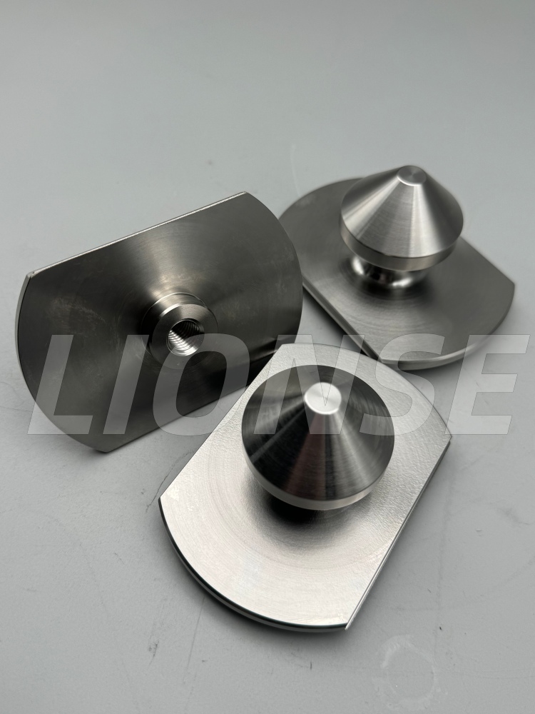 Lionse has newly produced non-standard Conical Surface Locating Pull Stud, which enables CNC precision manufacturing to achieve higher efficiency and better quality.